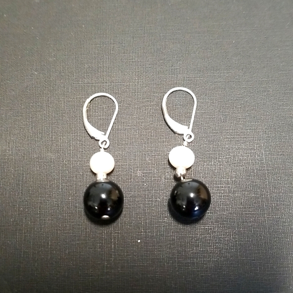 Black and White Pearl Drop Earrings.  French Wires. - Picture 1 of 4